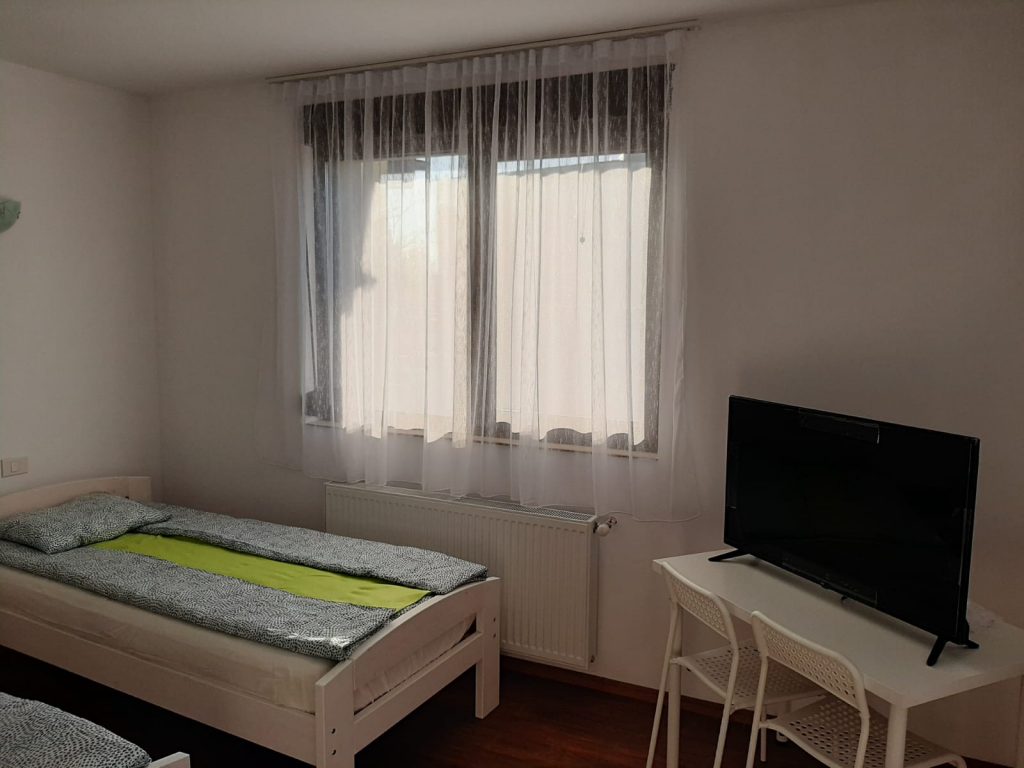 azil de batrani privat